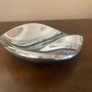 Nambe’ Aspen Bowl small candy and nut dish by artist Sean O’Hara 2017